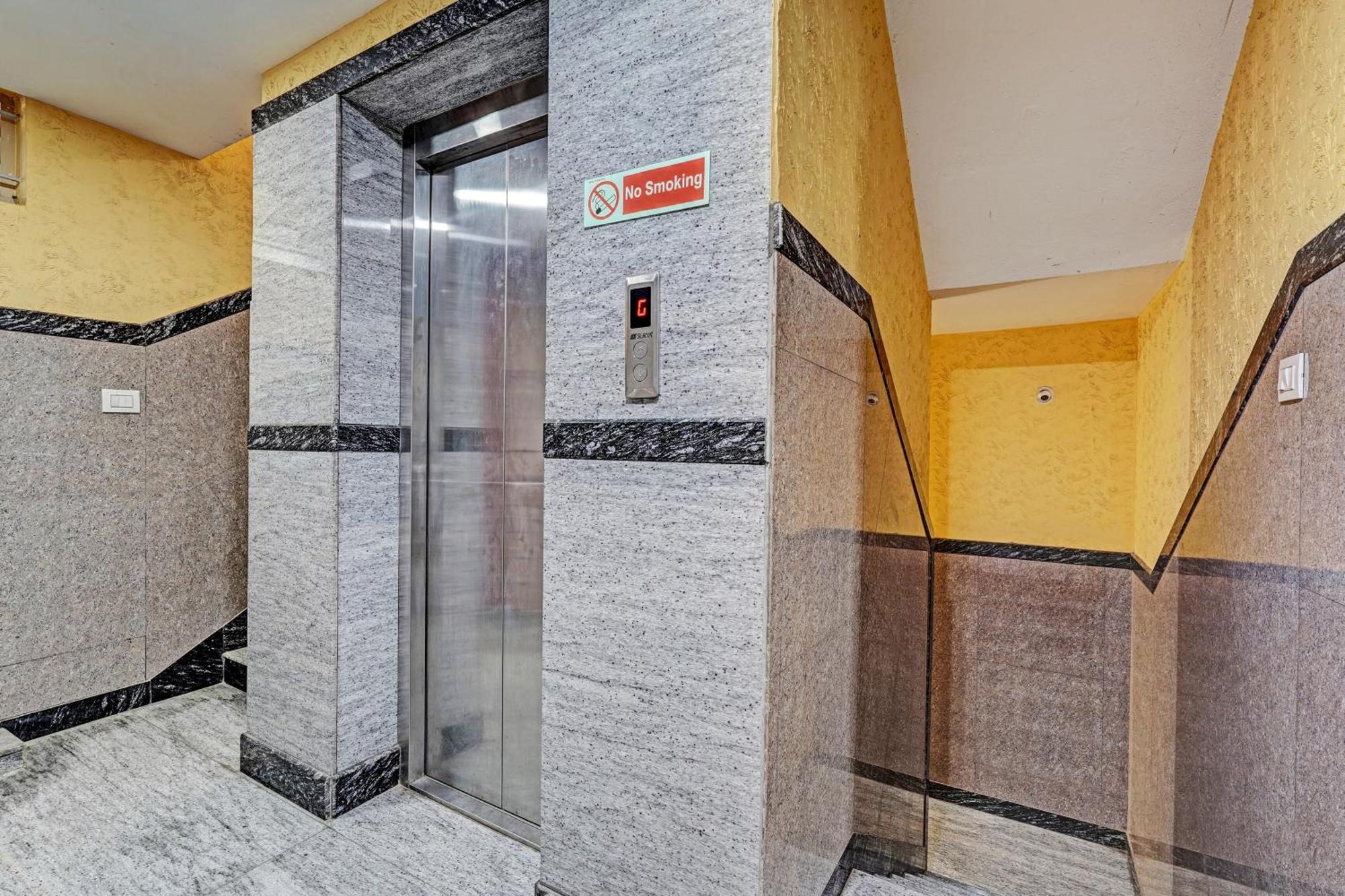 Hotel O Maruthi Residency Bangalore Eksteriør billede